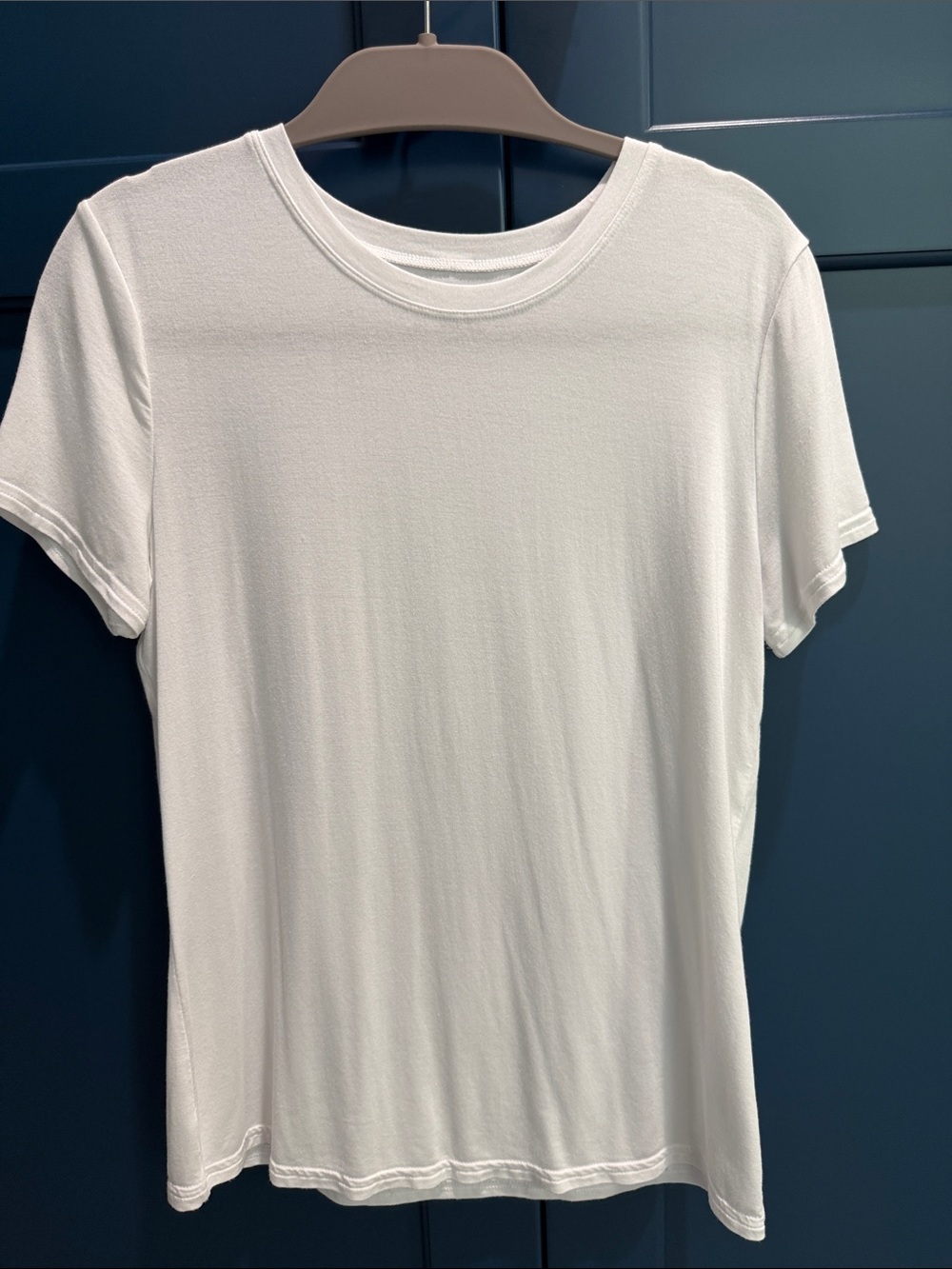 ALO Yoga Classic White Crew Neck Super Soft T-Shirt